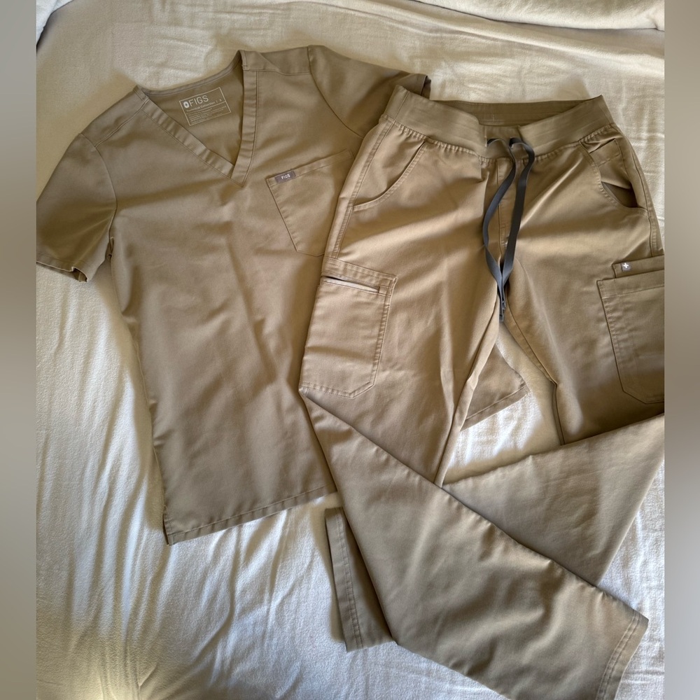 FIGS Technical Collection Cargo Pant Set Khaki- Top (Small) and Pants (S/T)